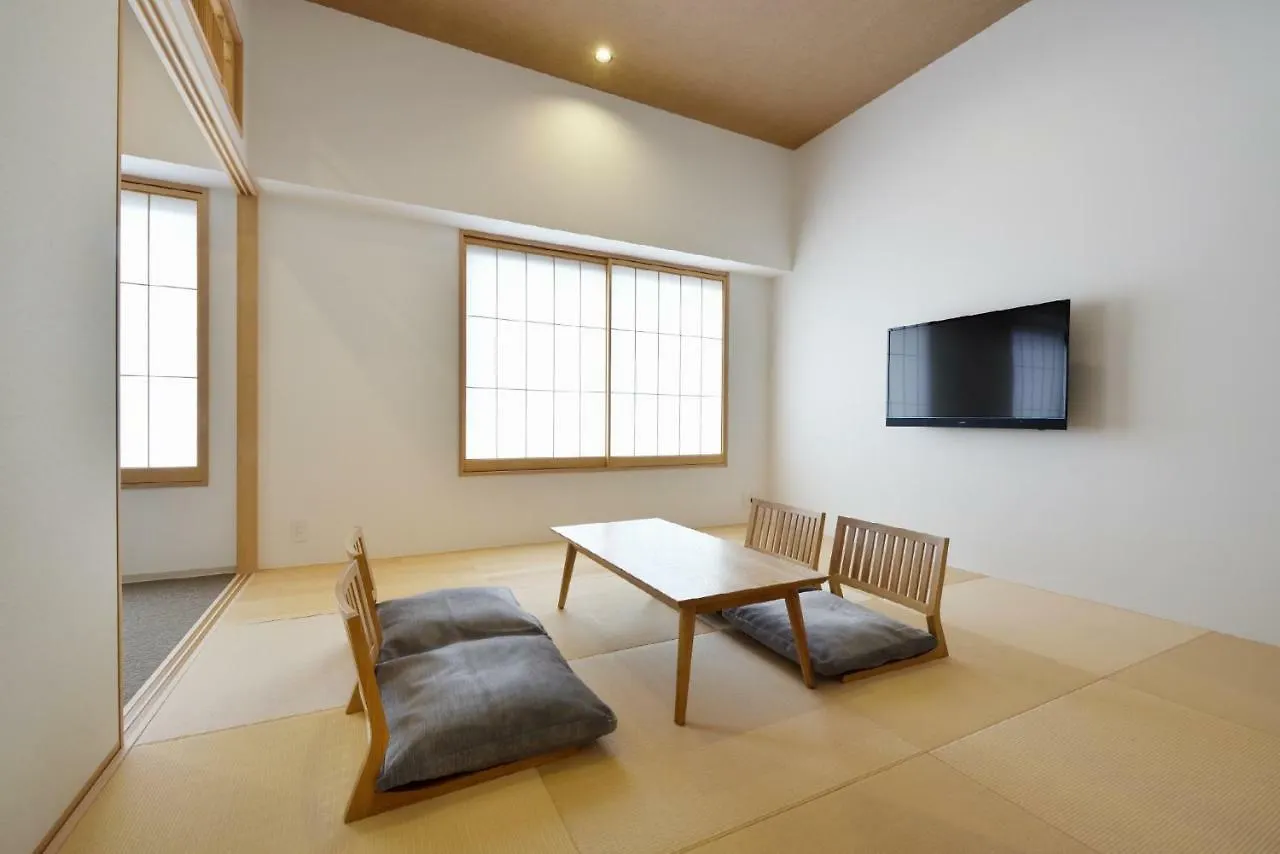 Kyoto Machiyado Shijokarasuma Hotel